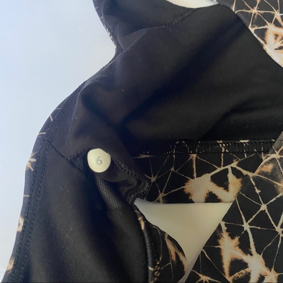 Lululemon Adjustable All Sport Gym Bra 6 NWOT - Picture 11 of 12